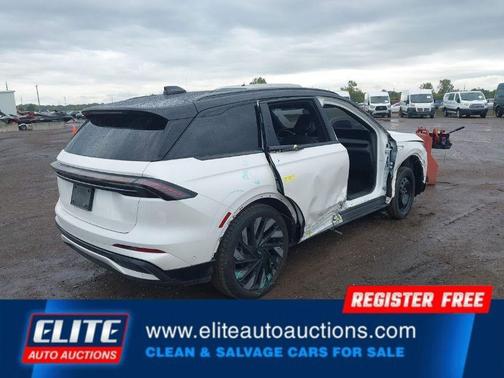 2024 Lincoln Nautilus Reserve