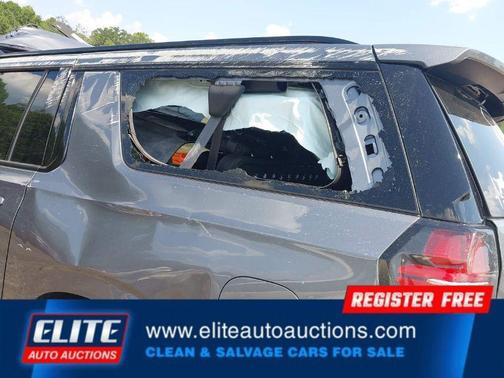 2022 Chevrolet Suburban RST