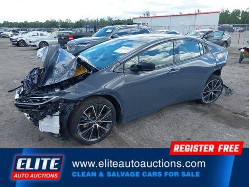 2025 Toyota Prius XLE