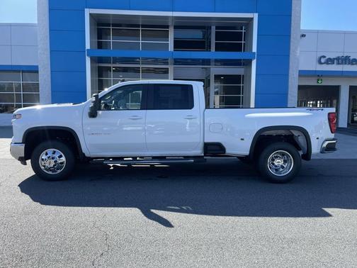 2026 Chevrolet Silverado 3500 LT