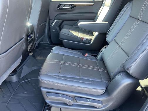 2026 Chevrolet Suburban High Country, 4WD