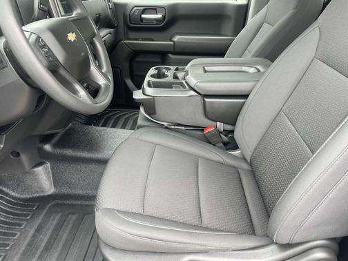 Summit White 2025 Chevrolet Silverado 1500 WT