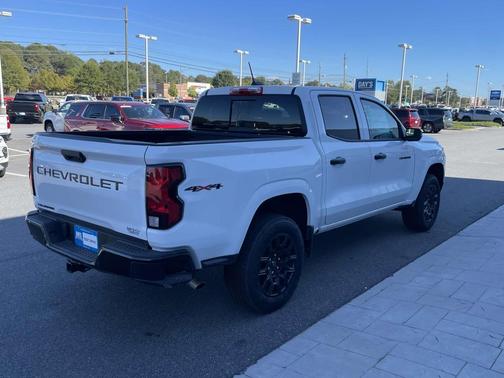 2025 Chevrolet Colorado WT