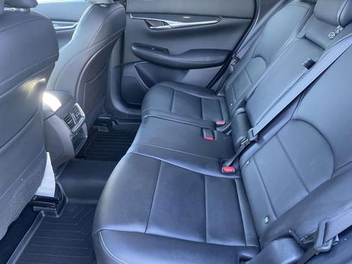 2023 INFINITI QX50 SPORT