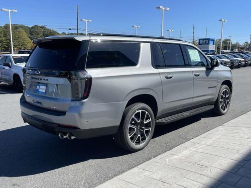 2026 Chevrolet Suburban RST