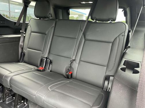 Sterling Metallic 2025 GMC Yukon XL Denali