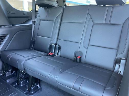 2026 Chevrolet Tahoe 2WD RST