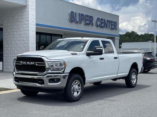 2023 RAM 2500 Tradesman Crew Cab 4x4 8' Box