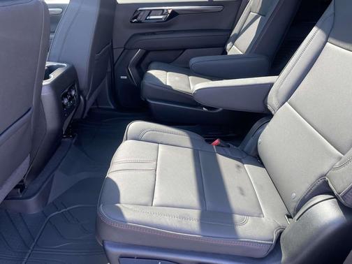 2026 Chevrolet Tahoe 2WD RST