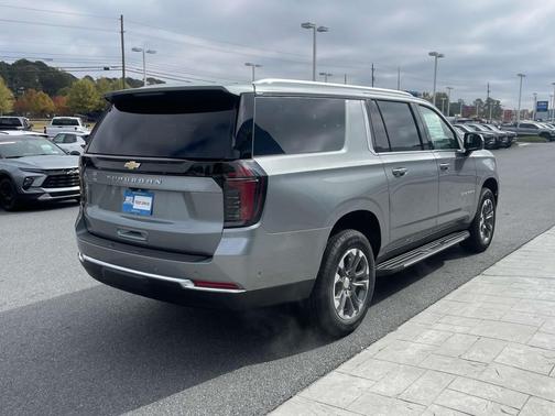 2026 Chevrolet Suburban LS