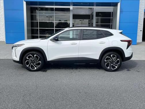 2025 Chevrolet Trax FWD 2RS