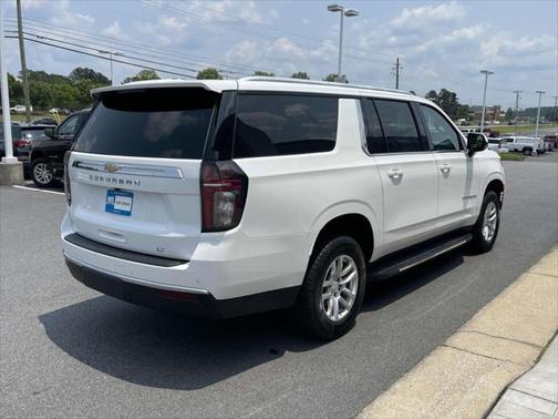 2023 Chevrolet Suburban LT