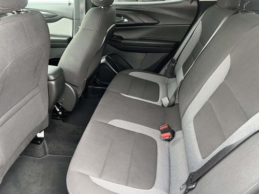 Summit White 2025 Chevrolet Trailblazer LT