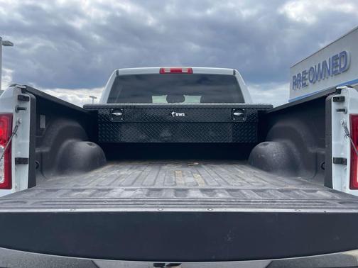 2022 RAM 2500 Tradesman Crew Cab 4x4 6'4' Box