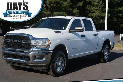 2022 RAM 2500 Tradesman Crew Cab 4x4 6'4' Box