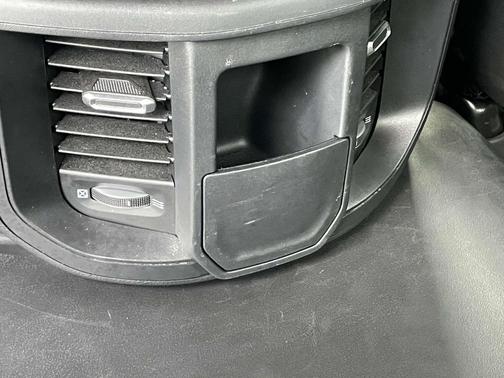 2022 RAM 2500 Tradesman Crew Cab 4x4 6'4' Box