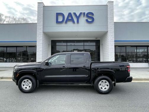 2022 Nissan Frontier S