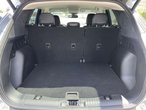 Iconic Silver Metallic 2022 Ford Escape SEL