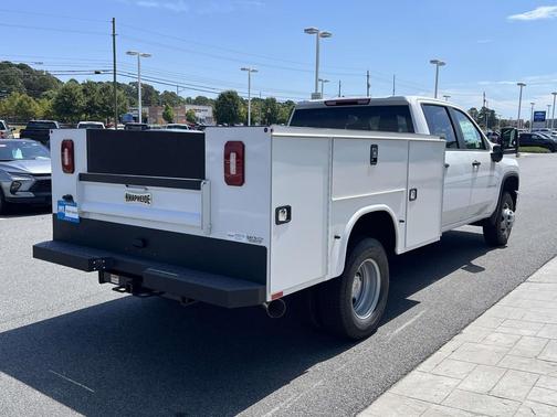 2025 Chevrolet Silverado 3500 WT