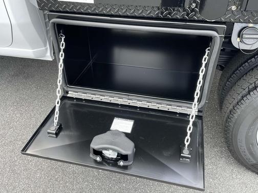 2025 Chevrolet Silverado 3500 WT