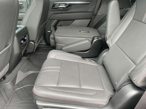 2026 Chevrolet Tahoe 2WD RST