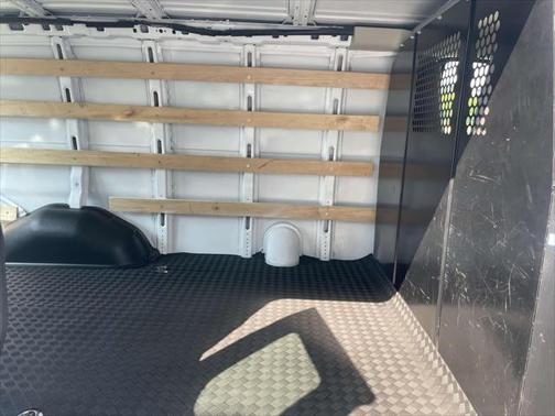 2023 GMC Savana 2500 Work Van