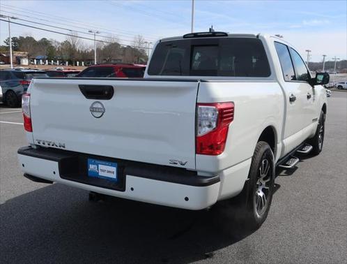 2024 Nissan Titan SV