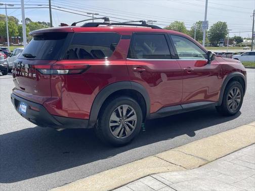 2023 Nissan Pathfinder SV FWD
