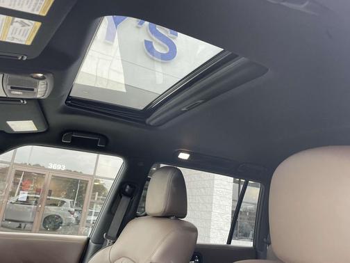 2024 Nissan Armada Platinum 4WD