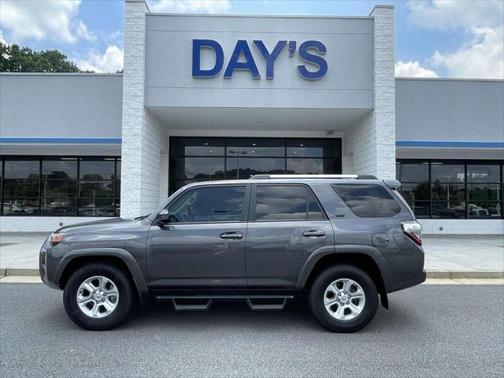 2022 Toyota 4Runner SR5