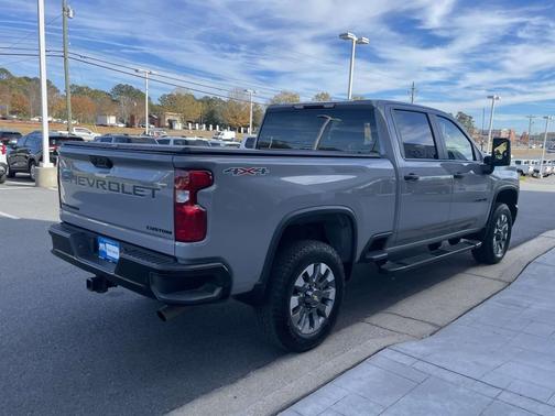 2024 Chevrolet Silverado 2500 Custom