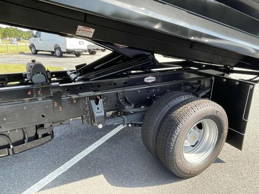 2025 Chevrolet Silverado 3500 WT