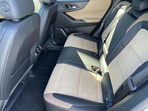 2026 Chevrolet Equinox FWD ACTIV