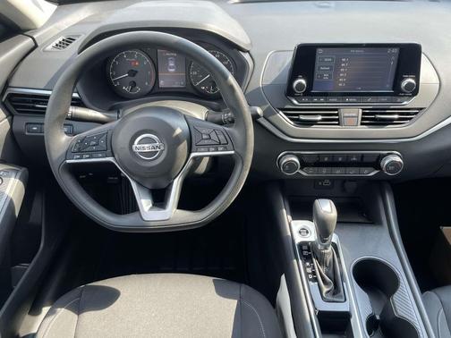 2022 Nissan Altima S FWD