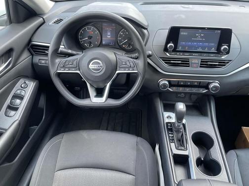2022 Nissan Altima S FWD