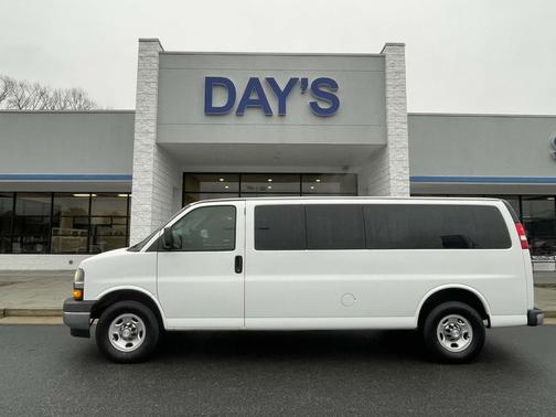 2019 Chevrolet Express 3500 LT
