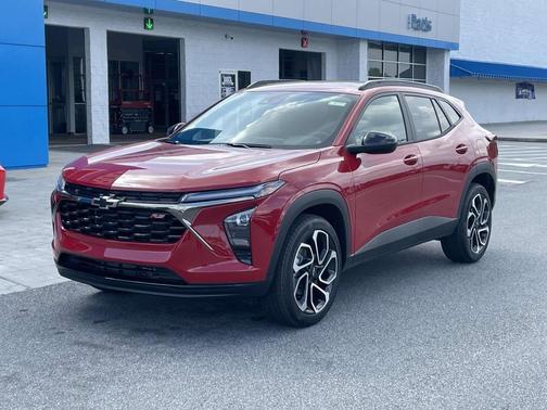Apex Red 2026 Chevrolet Trax FWD 2RS