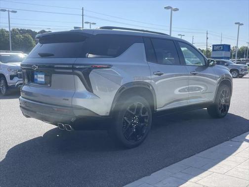 2025 Chevrolet Traverse RS