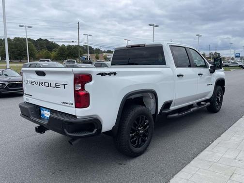 2026 Chevrolet Silverado 2500 Custom