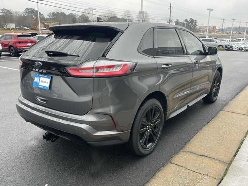 2022 Ford Edge ST Line