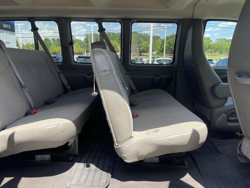 2024 Chevrolet Express 3500 RWD 3500 Extended Wheelbase LS