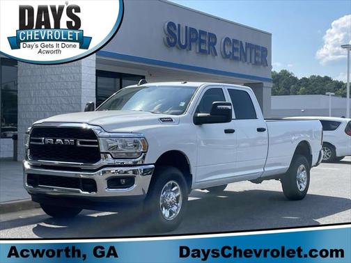 2023 RAM 2500 Tradesman Crew Cab 4x4 8' Box