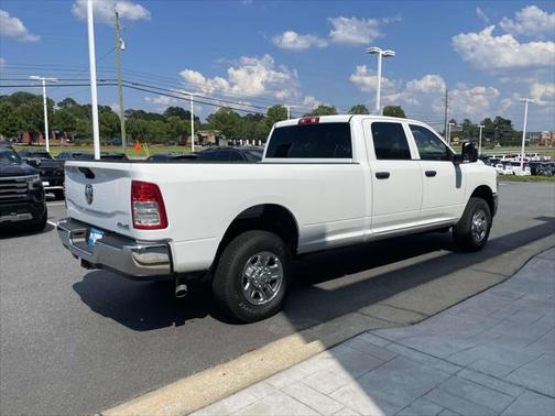 2023 RAM 2500 Tradesman Crew Cab 4x4 8' Box