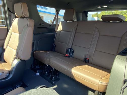 2026 Chevrolet Suburban High Country, RWD
