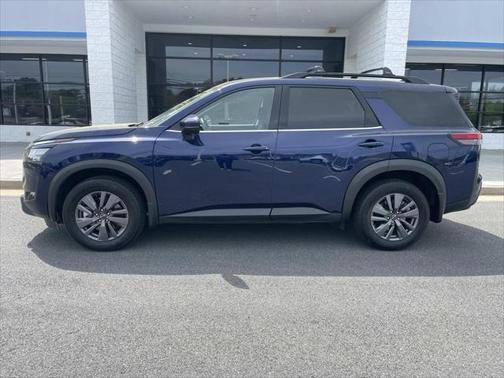 2024 Nissan Pathfinder SV 4WD