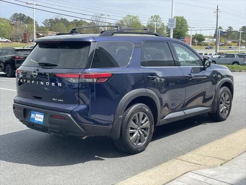 2024 Nissan Pathfinder SV 4WD