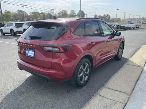 Rapid Red Metallic Tinted Clearcoat 2024 Ford Escape ST-Line