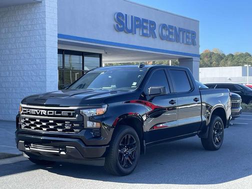 2025 Chevrolet Silverado 1500 Custom