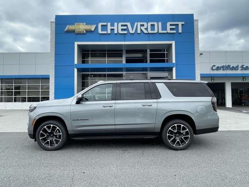 2025 Chevrolet Suburban RST