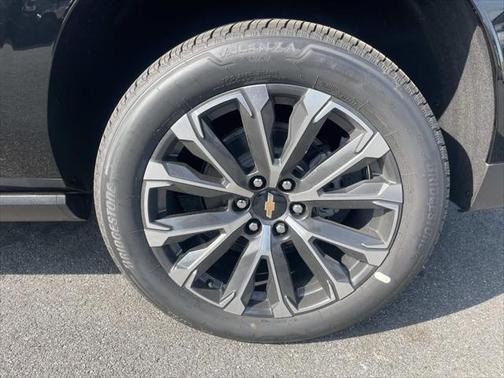 2025 Chevrolet Suburban 4WD High Country